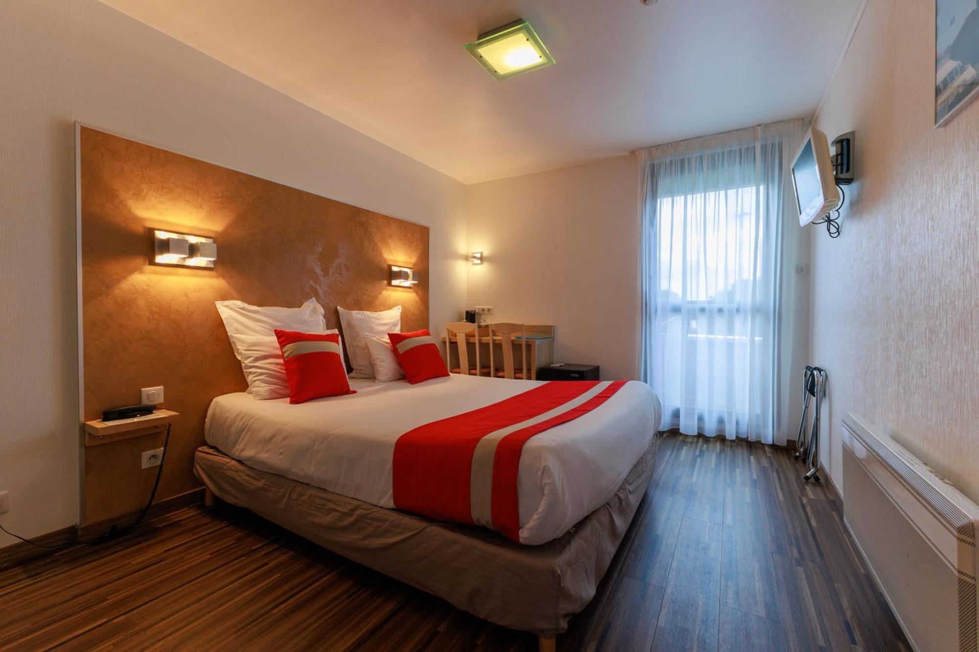 Logis Hotel Le Rochelois La Rochelle  Exterior photo